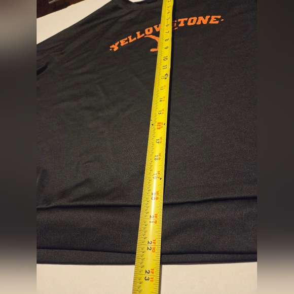 Womens Yellowstone Black and Multicolor Long Sleeve Tee EUC - Picture 6 of 6